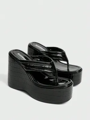 Chic Black Rivet Wedge Platform Sandals for Spring Break & Easter
