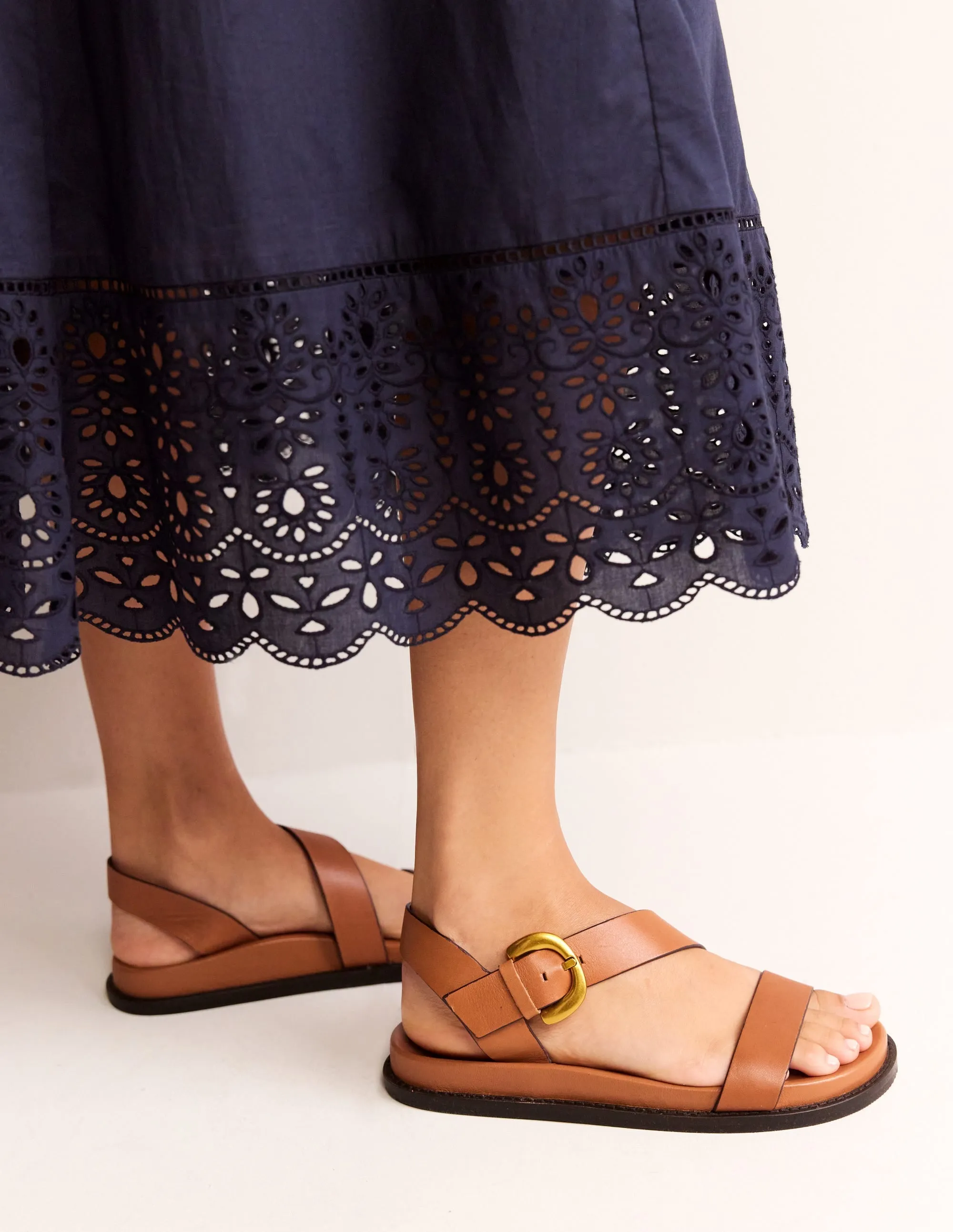 Chunky Buckle Sandal-Tan