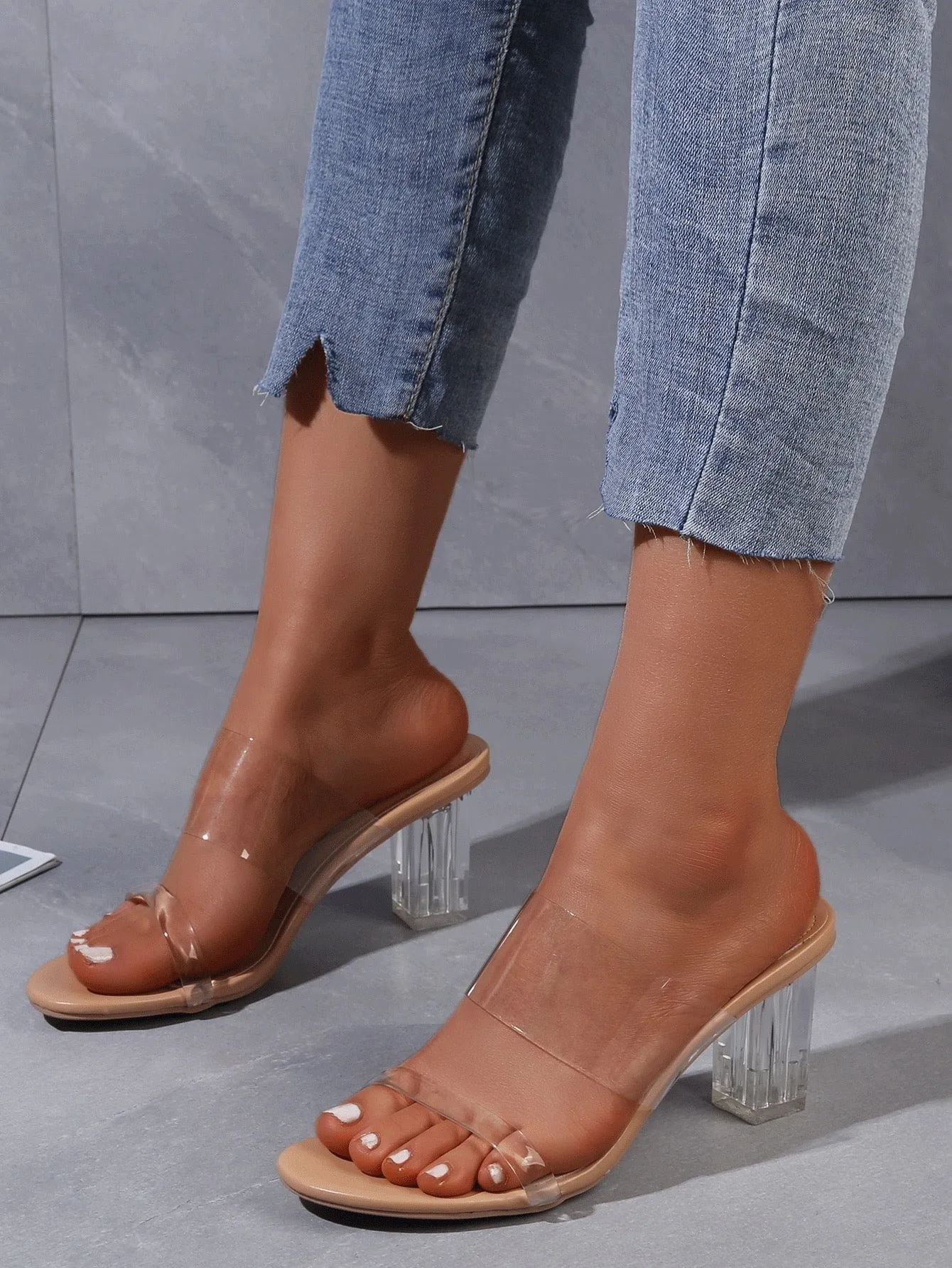 CM-SHS208692 Women Trendy Seoul Style Clear Solid Chunky Heeled Mule Sandals