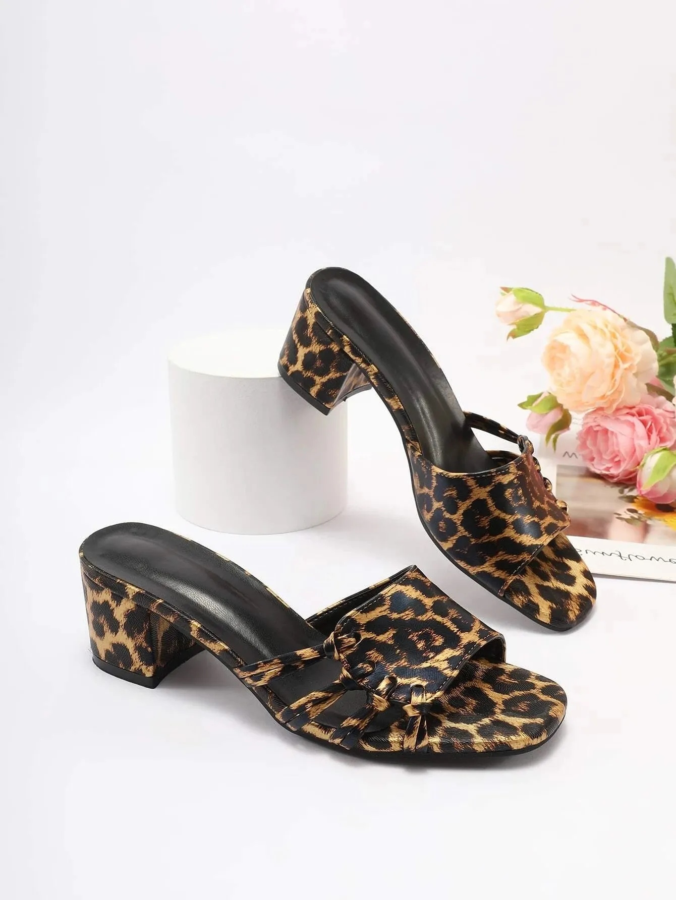 CM-SHS987704 Women Trendy Seoul Style Leopard Print Chunky Heeled Mule Sandals