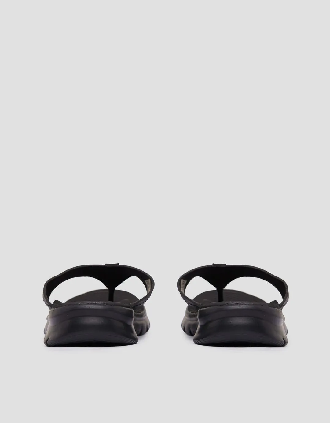 Cole Kmm05 Y-Strap Flip Flops Sandal Pria