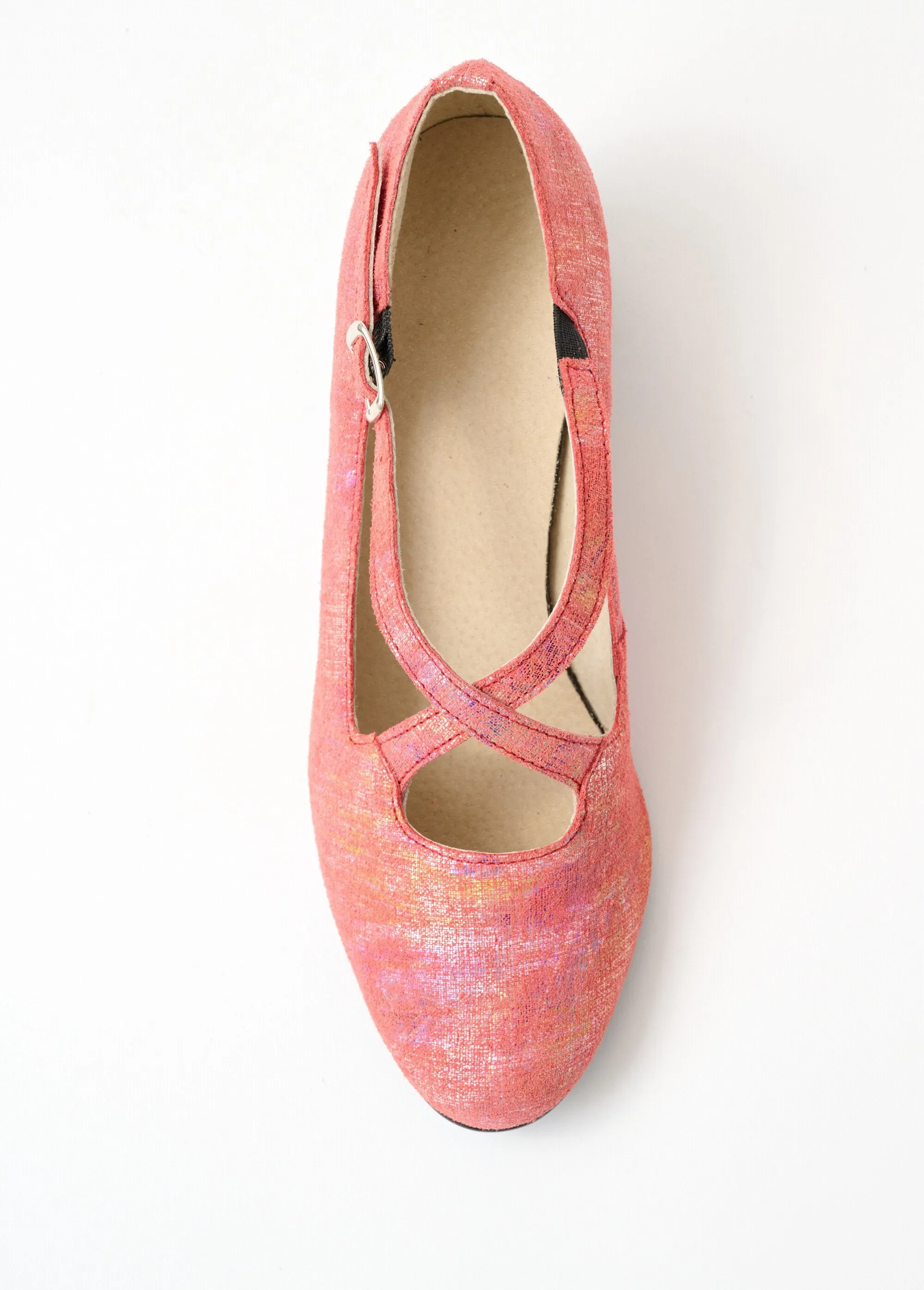 Comfort width leather pumps