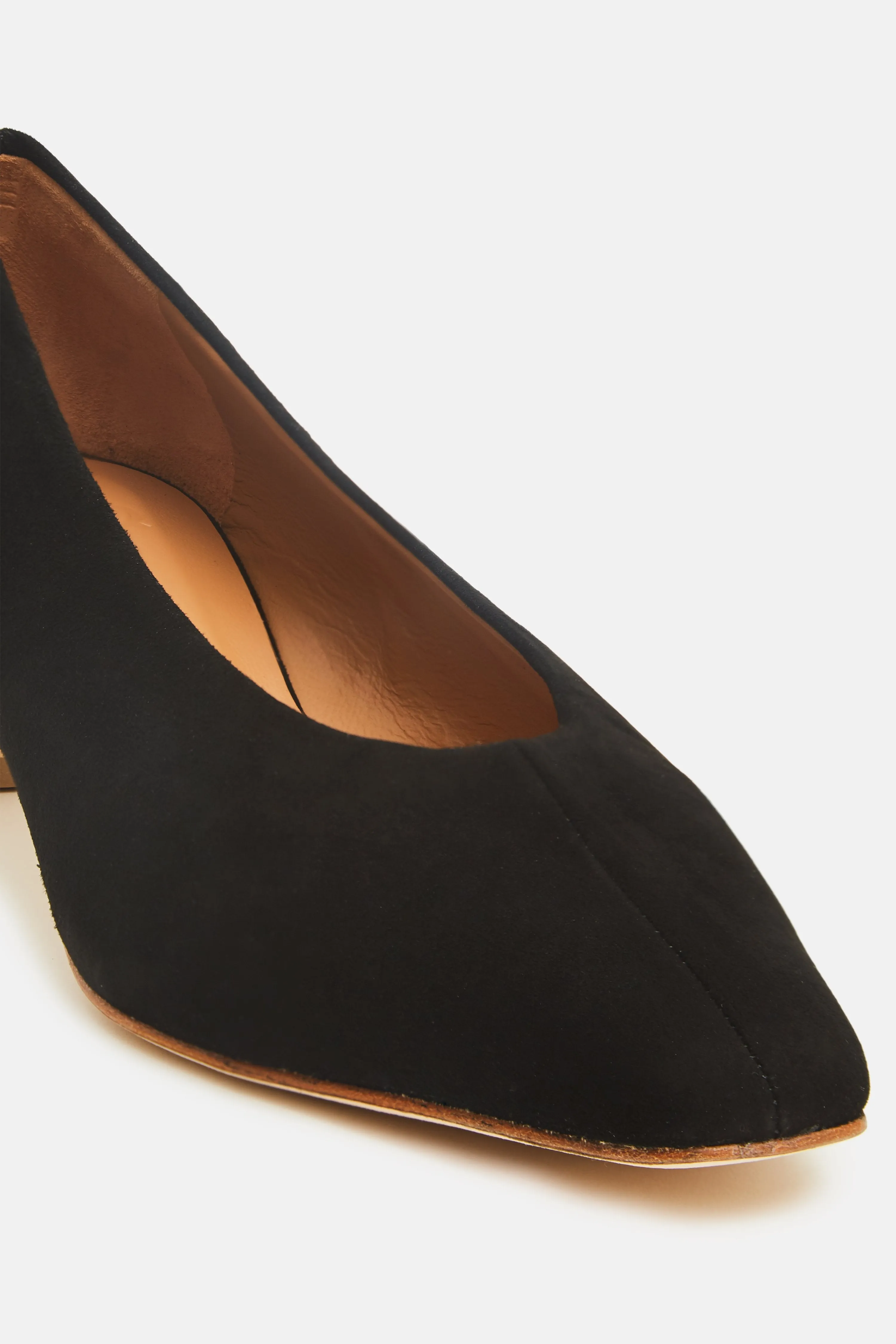 Frida Low Heel Pump - Negro