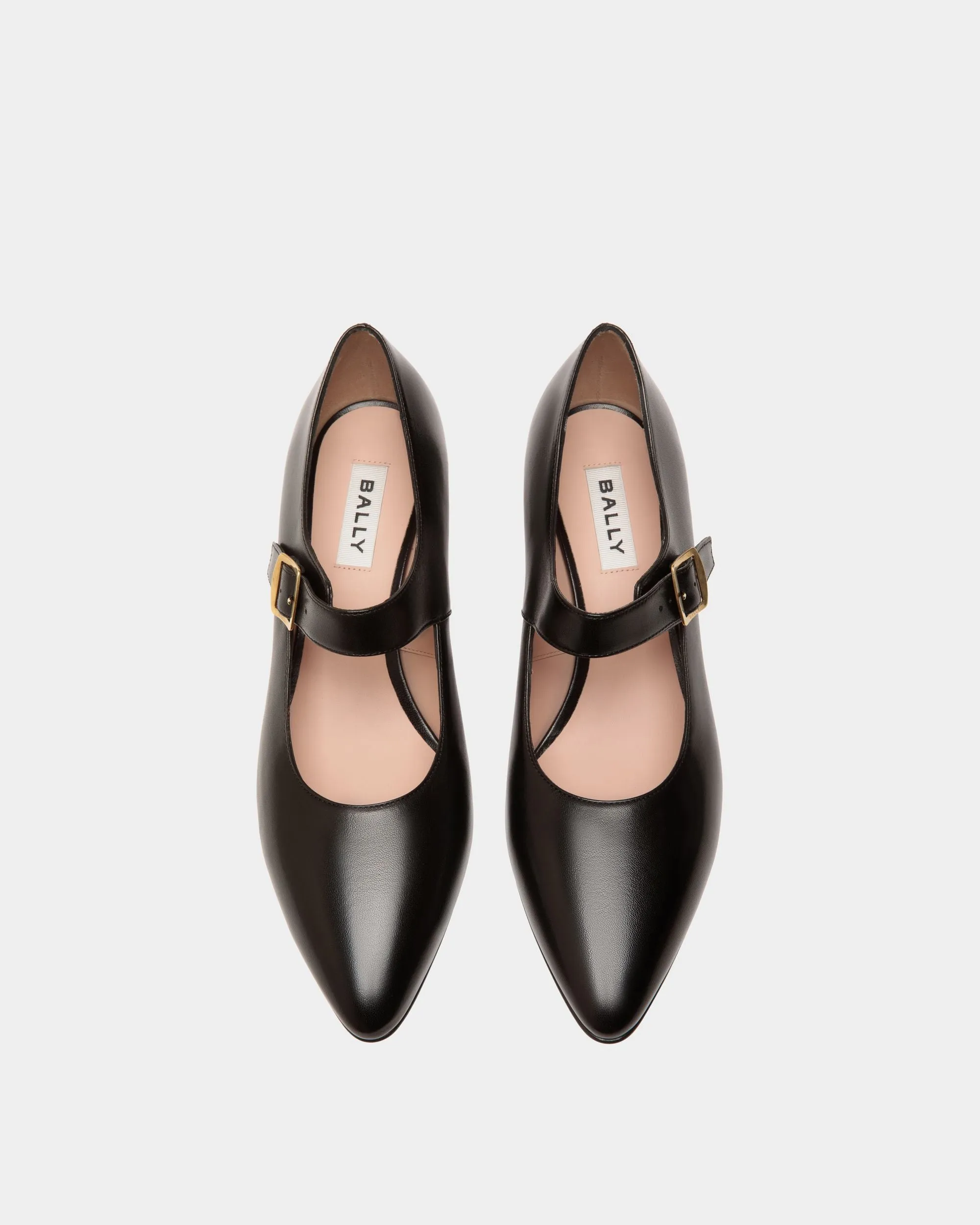 Glendy Pump in Black Leather