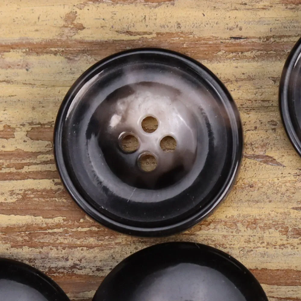 Imitation Yellow Cattle Horn Urea Buttons 30 Pack (5 Sizes)