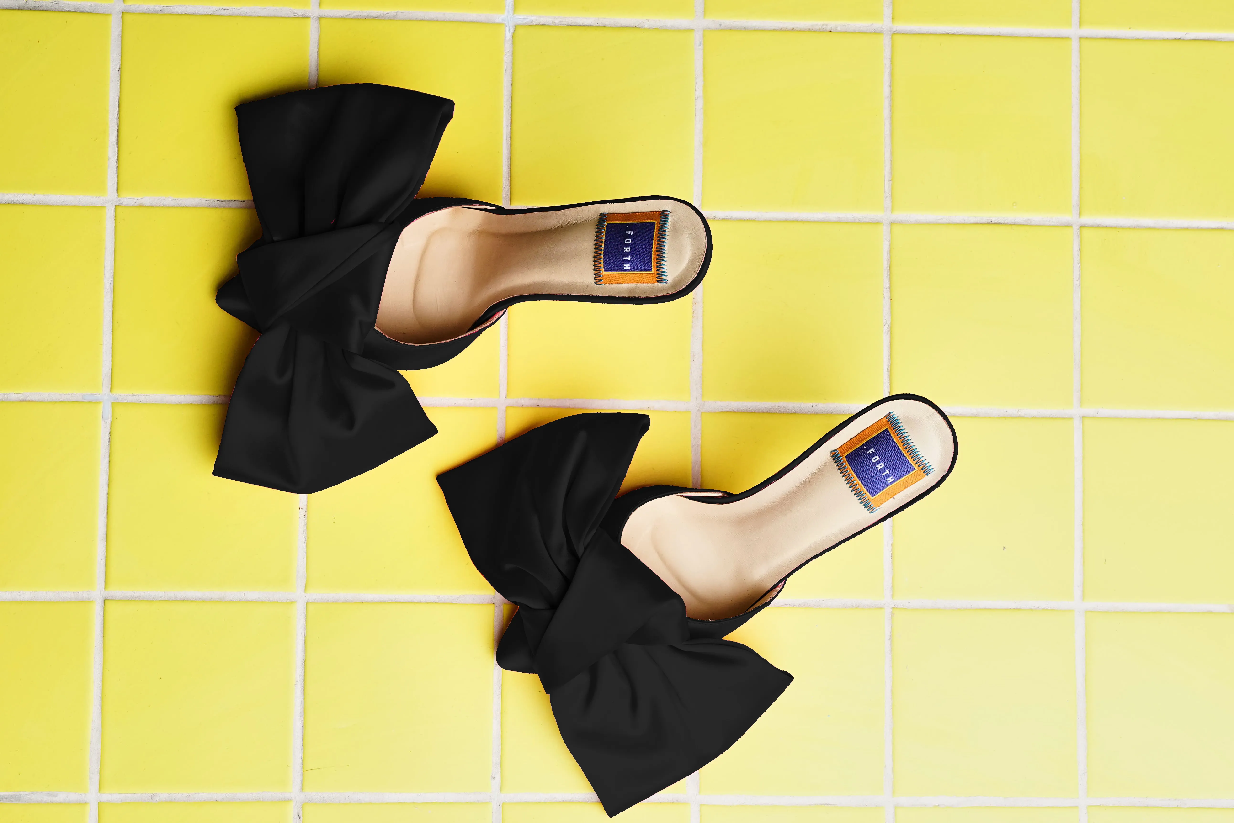KERTTU BOW MULE
