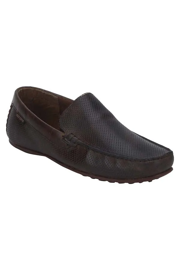RedTape Men Brown Loafers