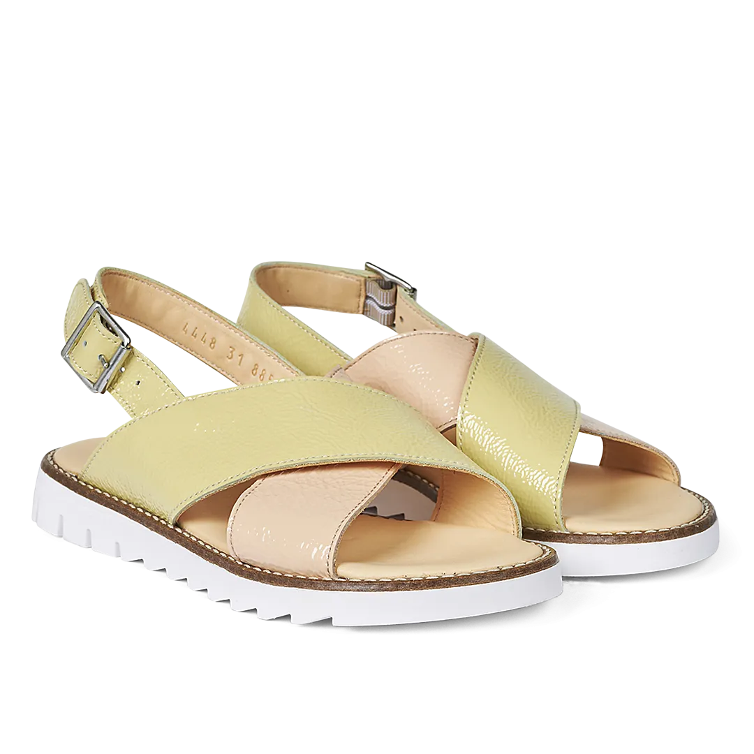 Sandal with buckle