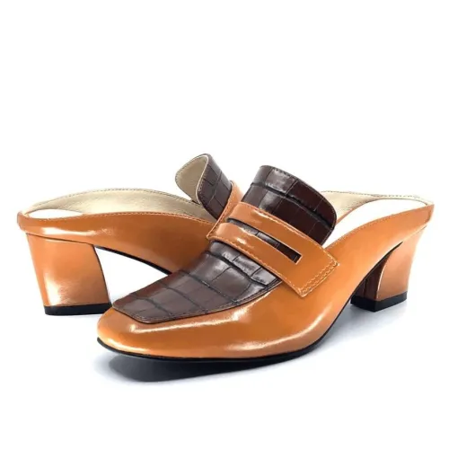 Scarletto's Carmel Low Heel Mule