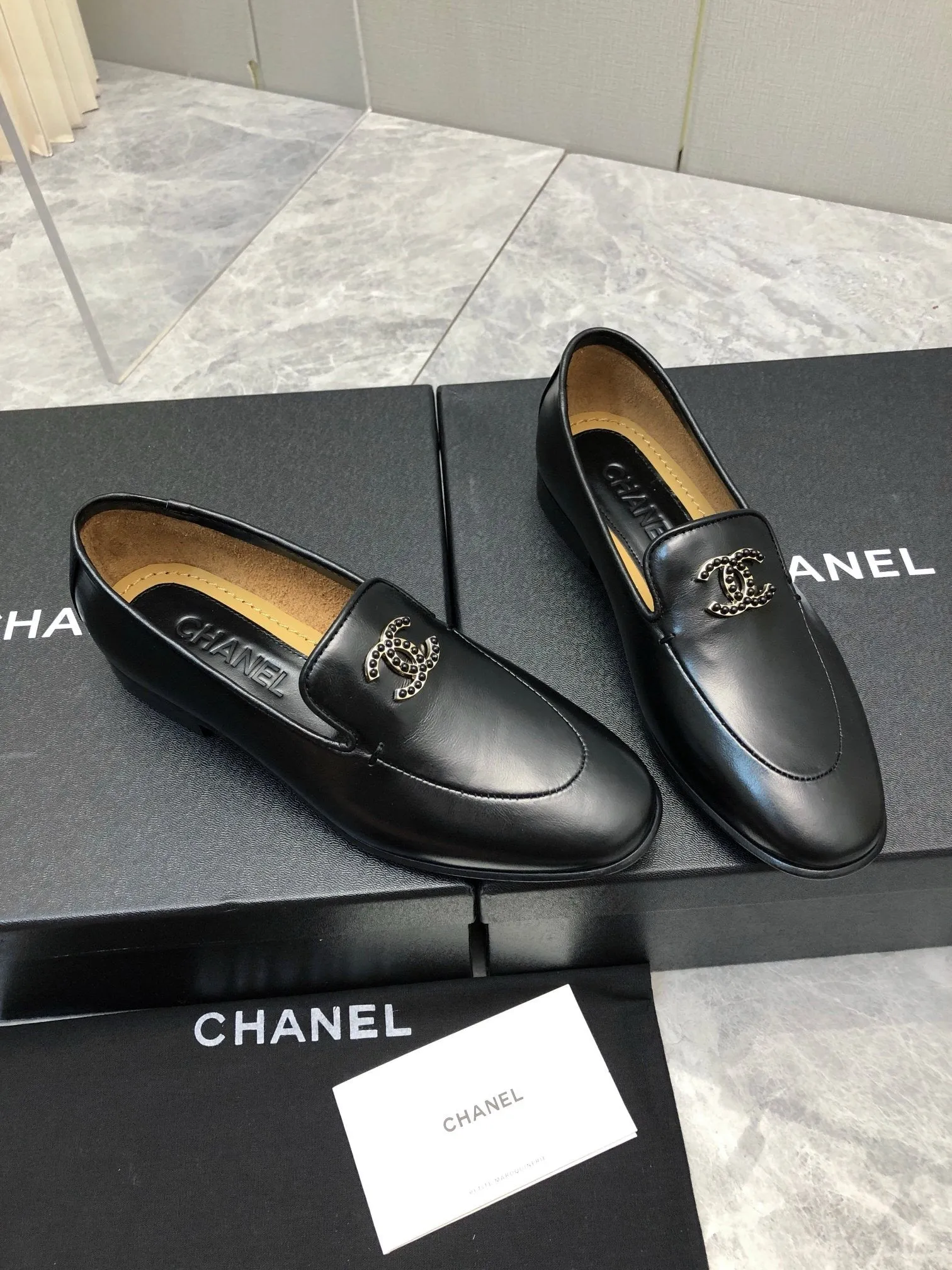 SE1542 CC Moccasins / Size5-10