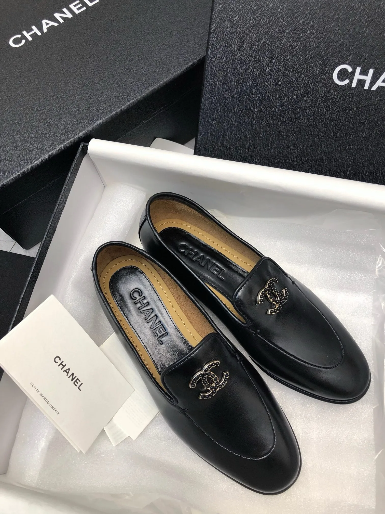 SE1542 CC Moccasins / Size5-10