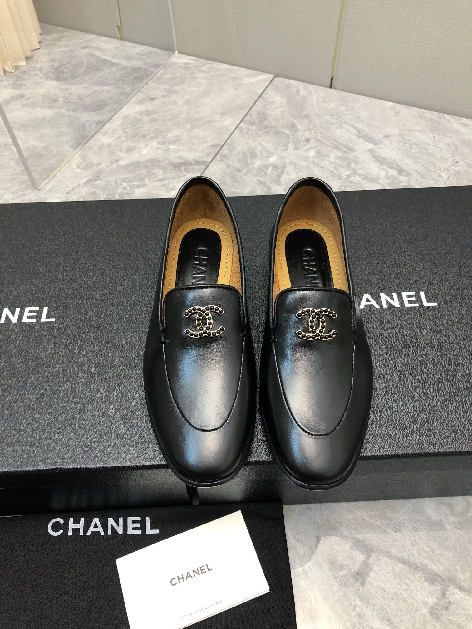 SE1542 CC Moccasins / Size5-10
