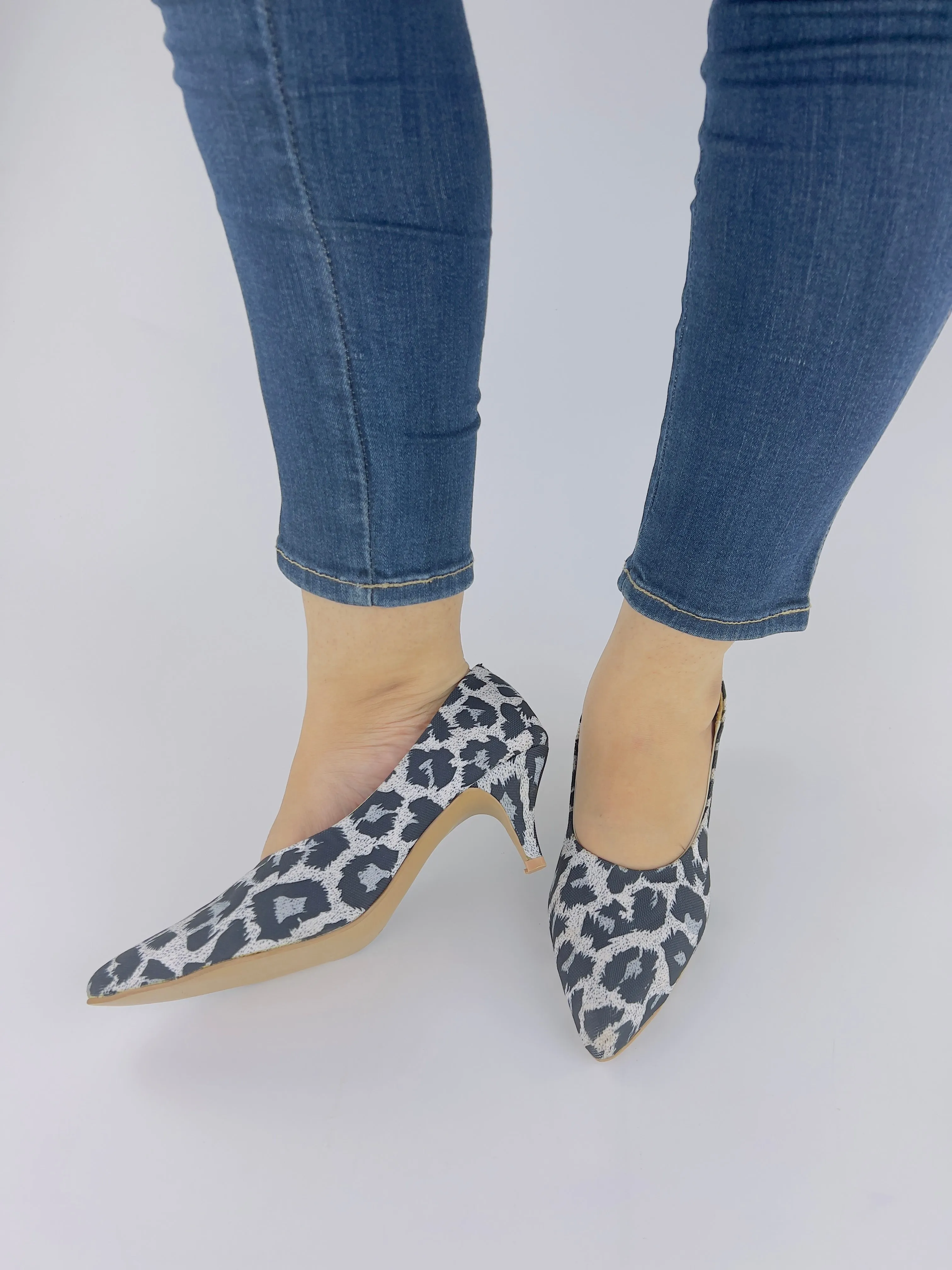 Sissy Leopard Print Black-White Pumps Heels-11043