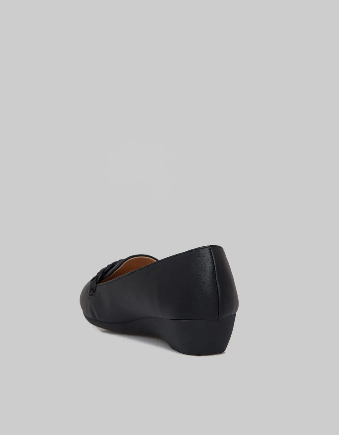 St. Yves Ballerinas Women