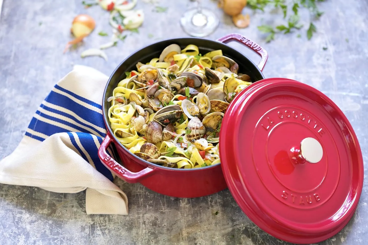 Staub 4 Qt. Round Cocotte-cherry Red