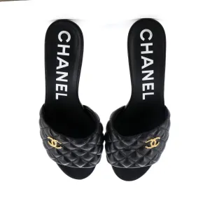 Women's CC Heeled Mule Sandals Quilted Leather